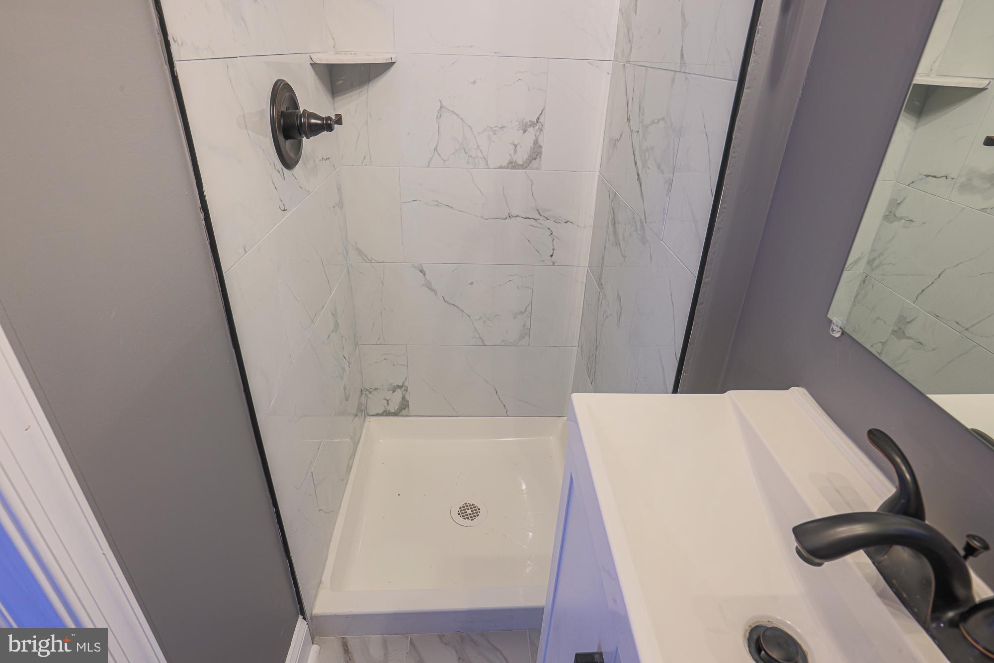 BELAIR-EDISON - Residential