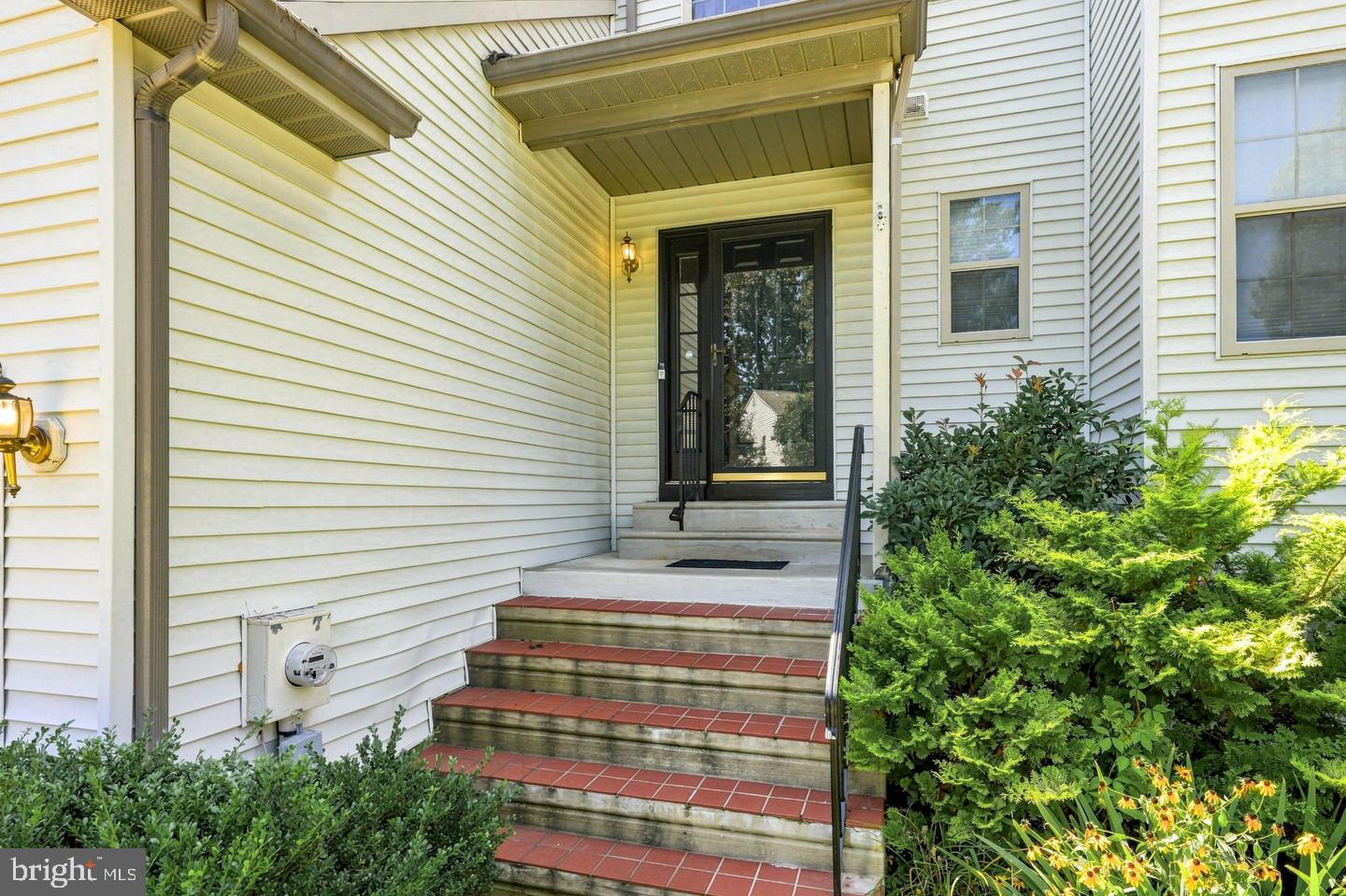 40 WOODSTREAM COURT