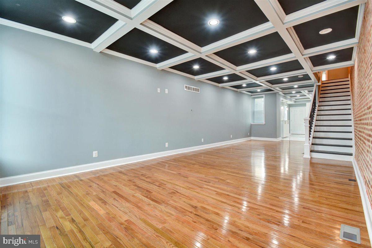 MIDDLE EAST - Residential