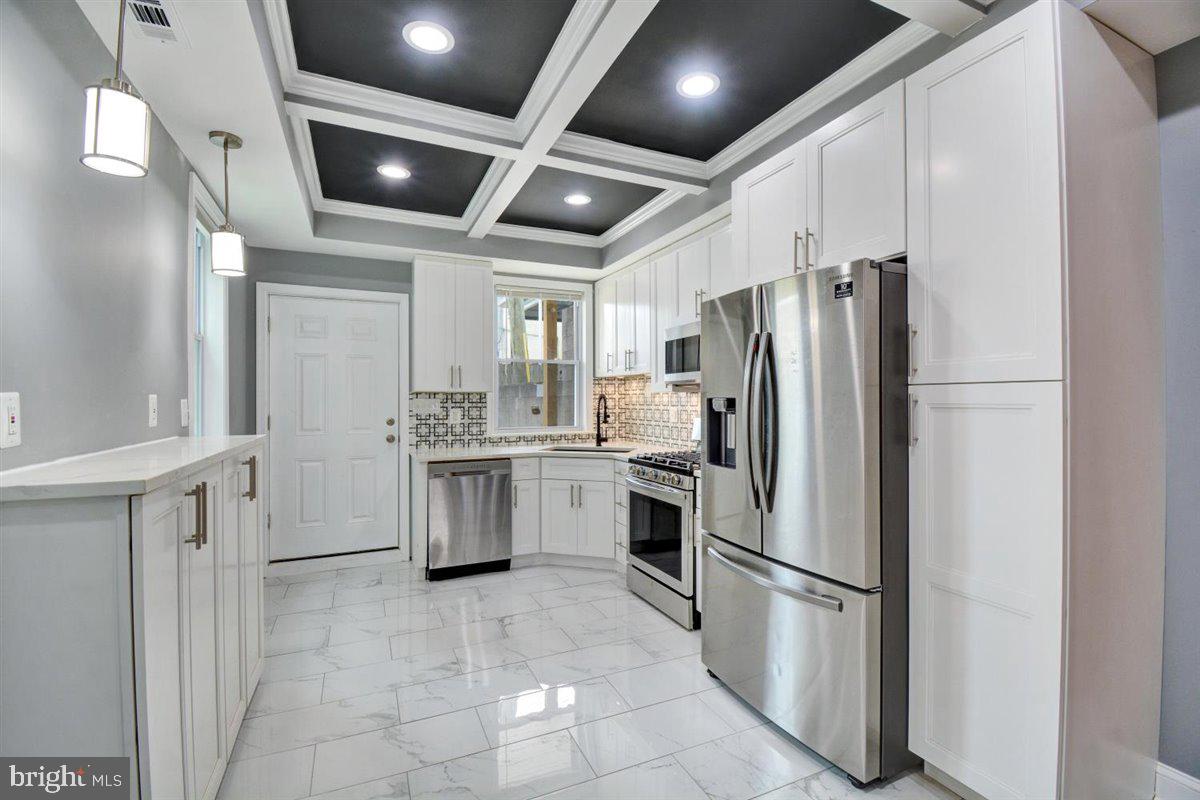 MIDDLE EAST - Residential