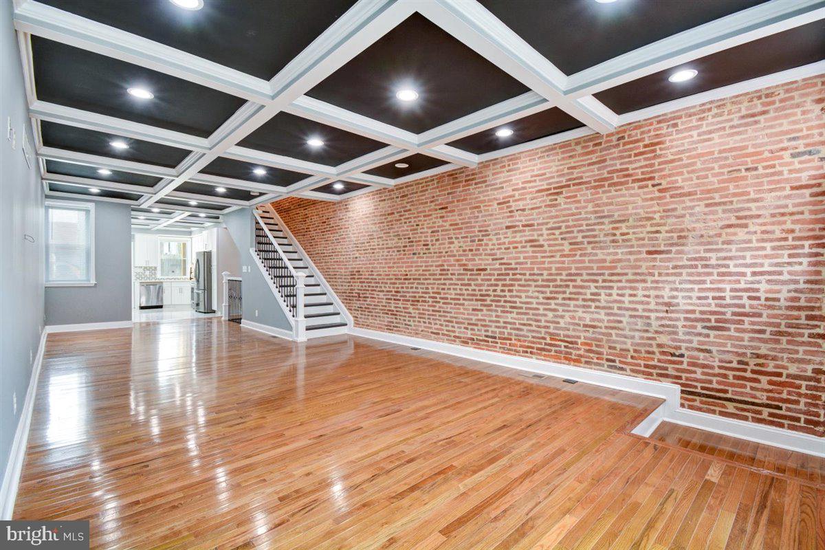 MIDDLE EAST - Residential