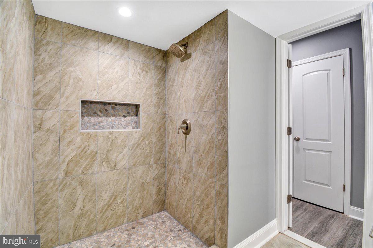 MIDDLE EAST - Residential