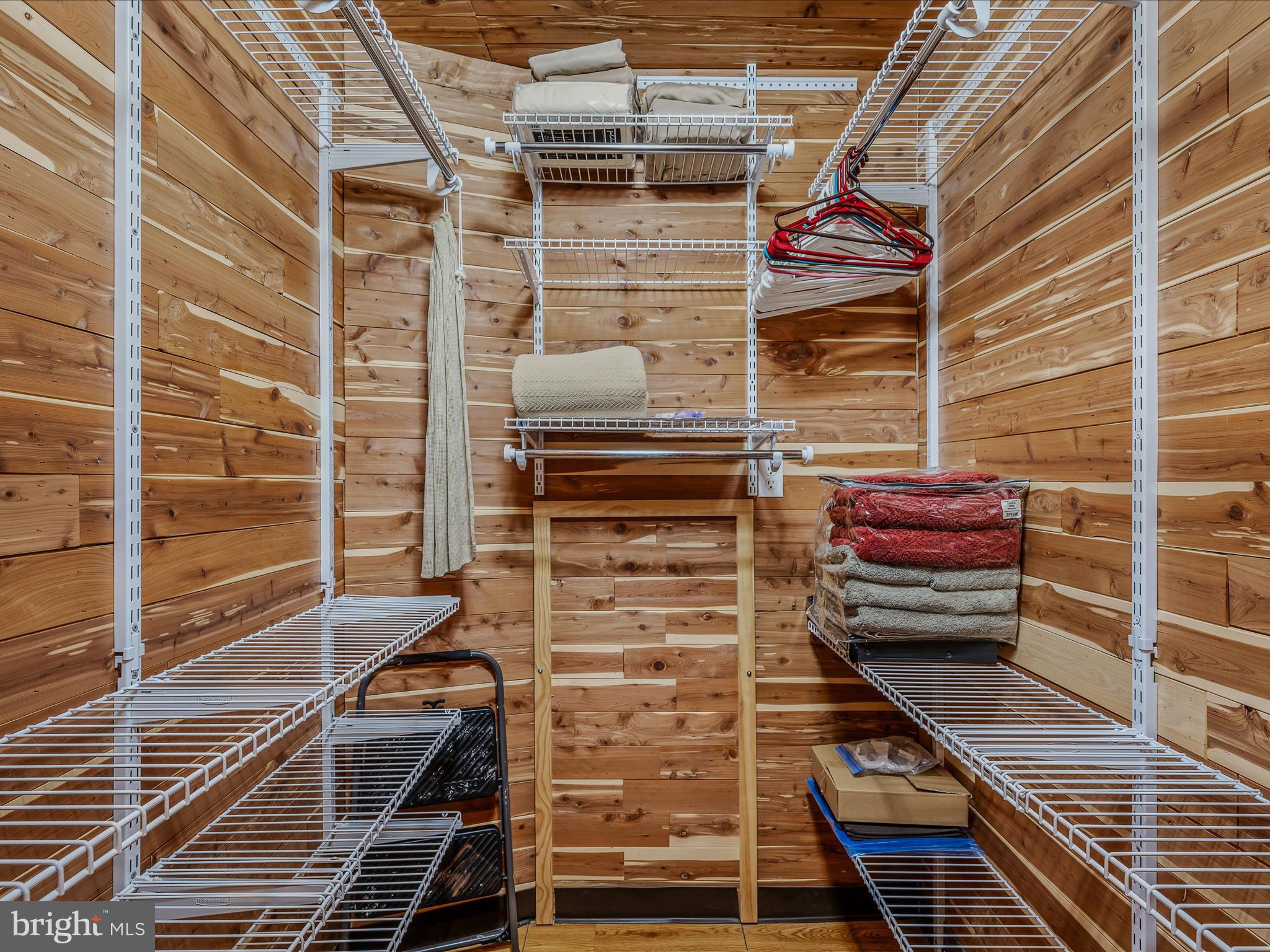 VALLEY HIGH TIMBER FARMS - Residential