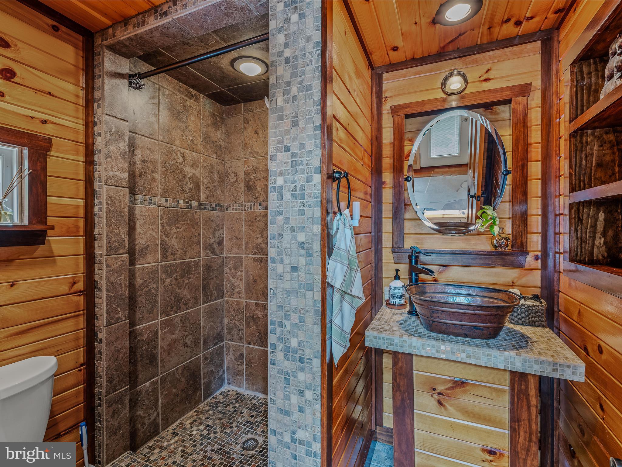 VALLEY HIGH TIMBER FARMS - Residential