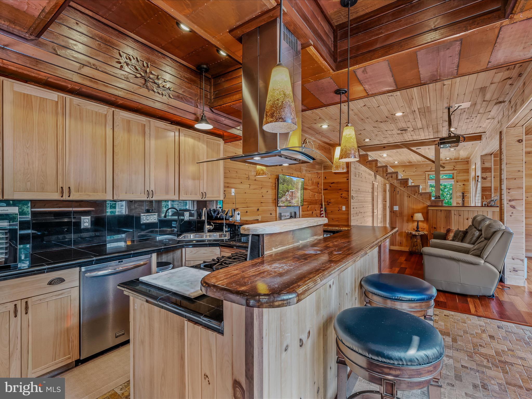 VALLEY HIGH TIMBER FARMS - Residential