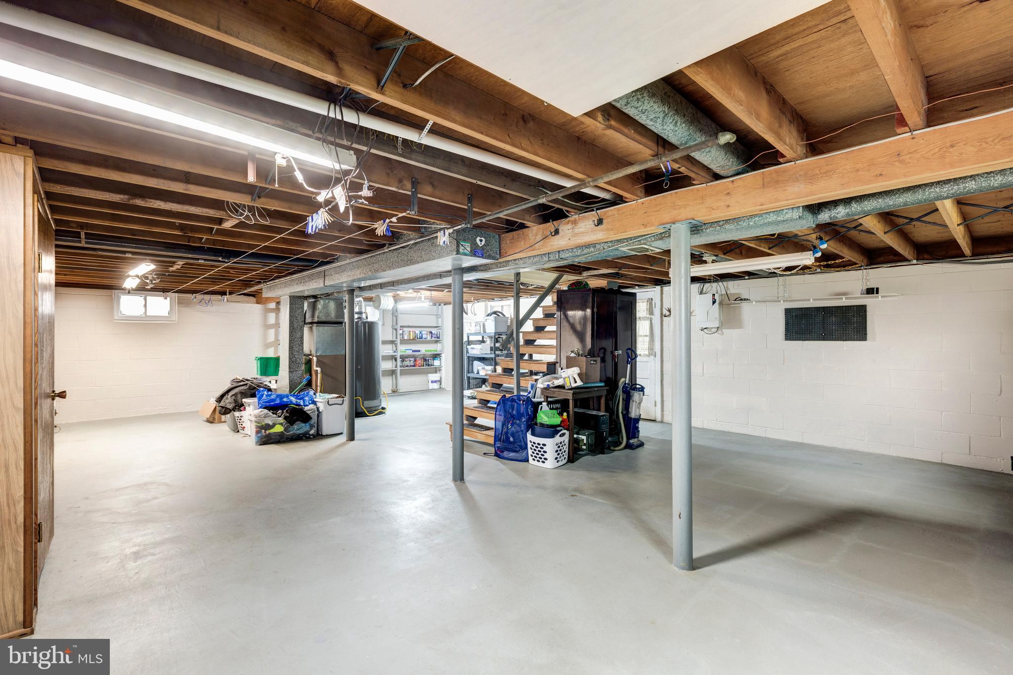 SILVER MANOR - Residential