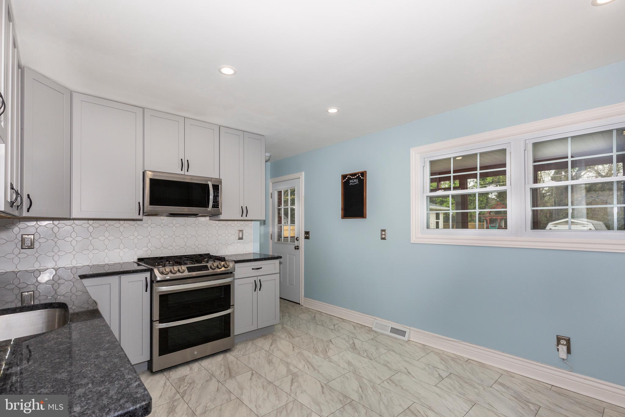 SILVER MANOR - Residential