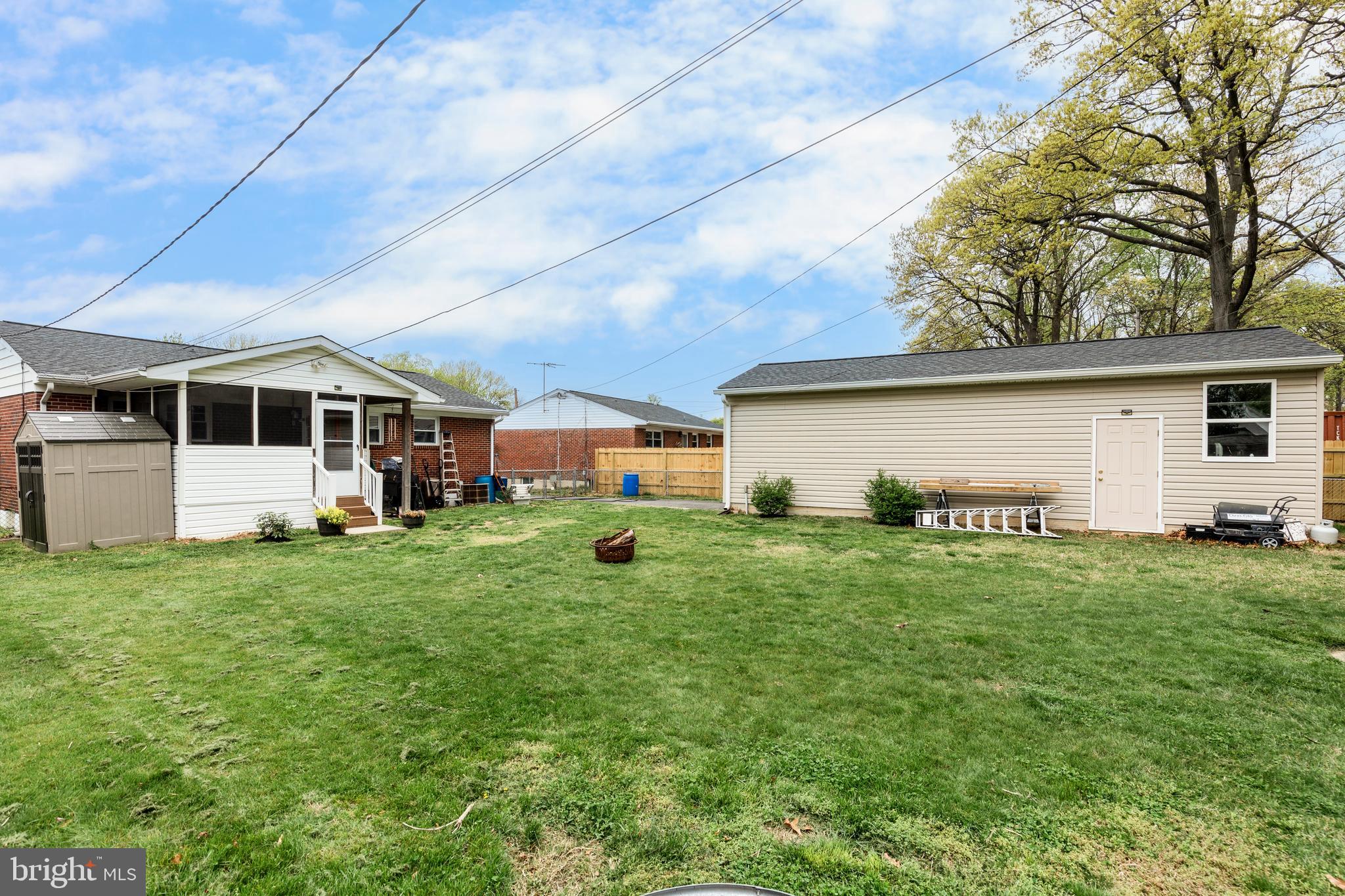 SILVER MANOR - Residential