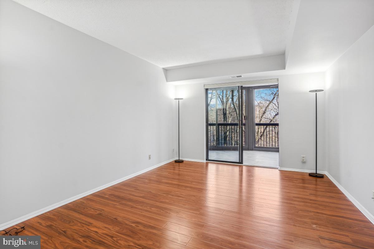 MONTEBELLO - Residential