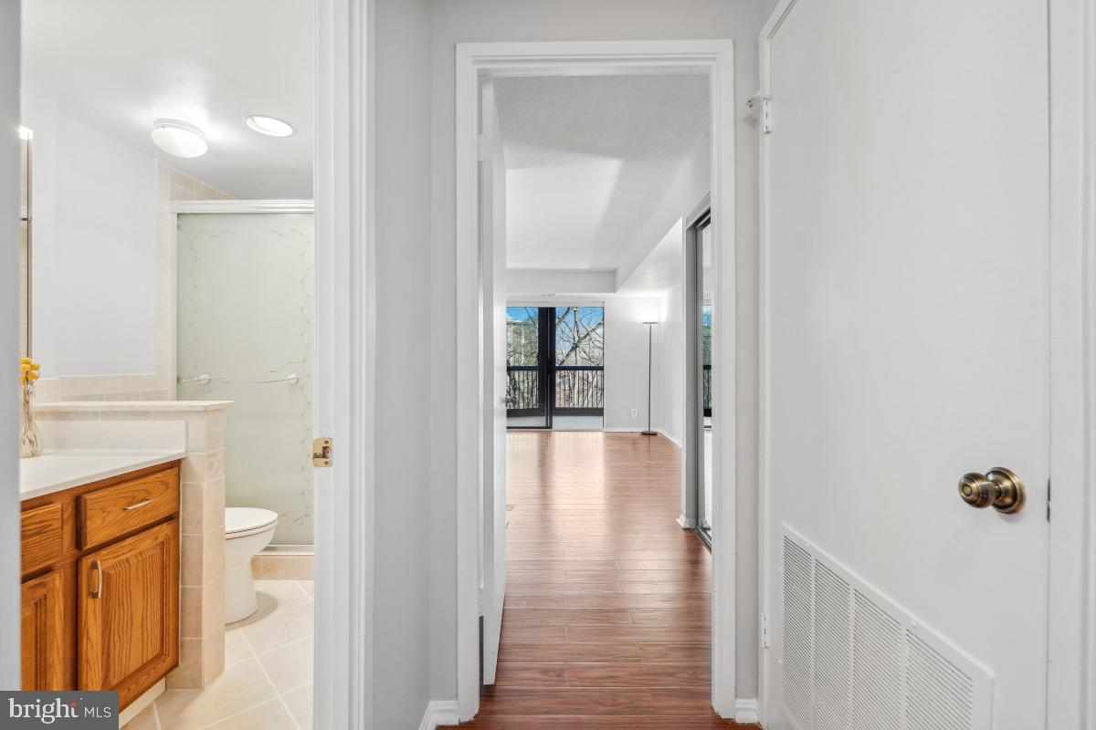 MONTEBELLO - Residential