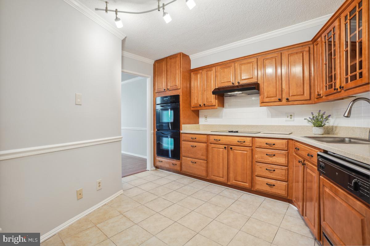 MONTEBELLO - Residential