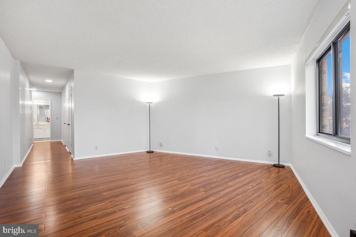MONTEBELLO - Residential