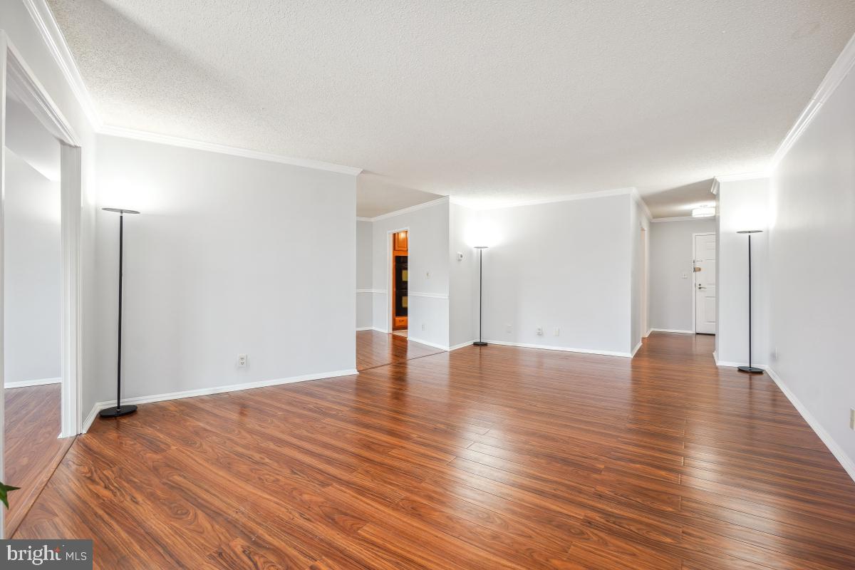 MONTEBELLO - Residential