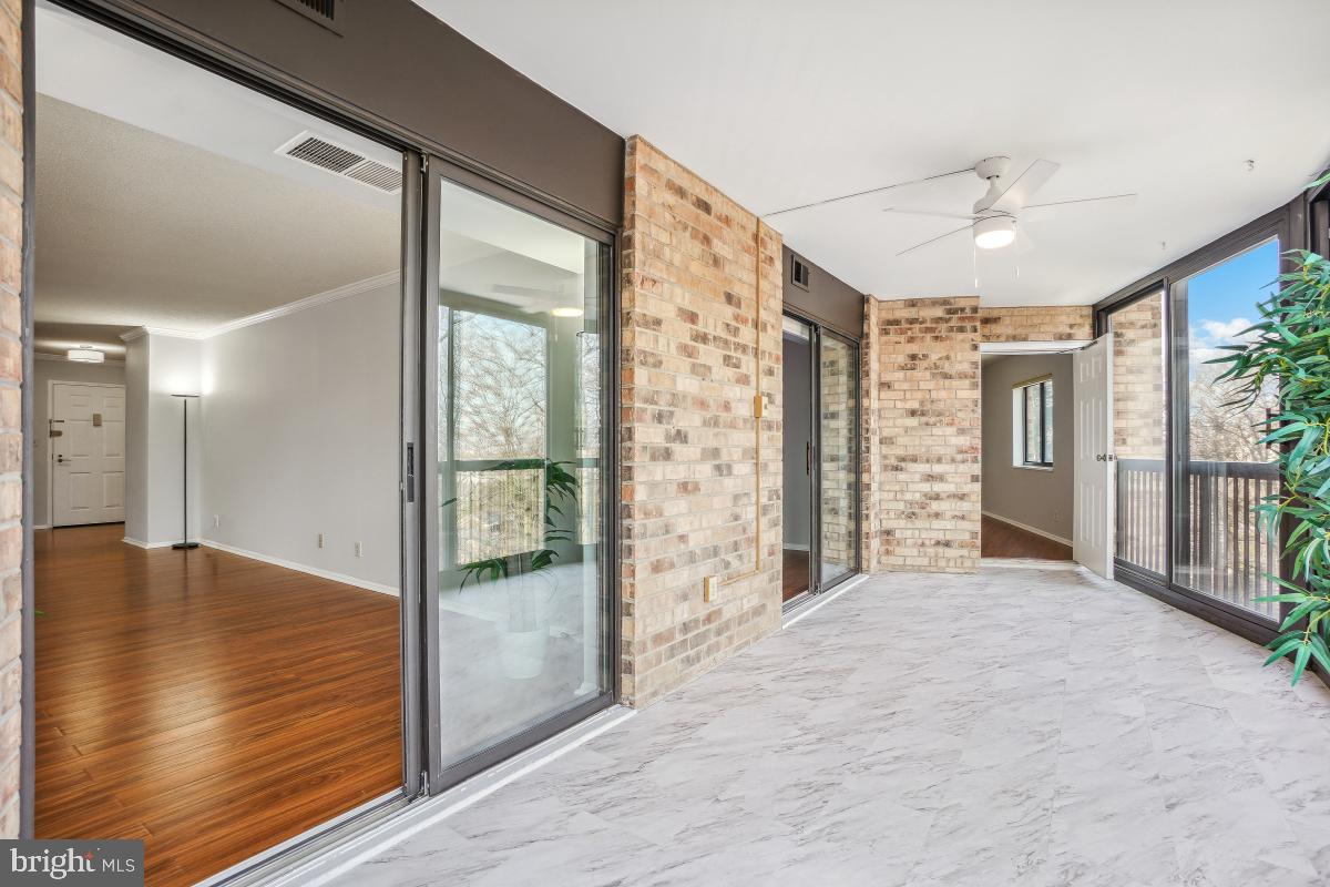 MONTEBELLO - Residential