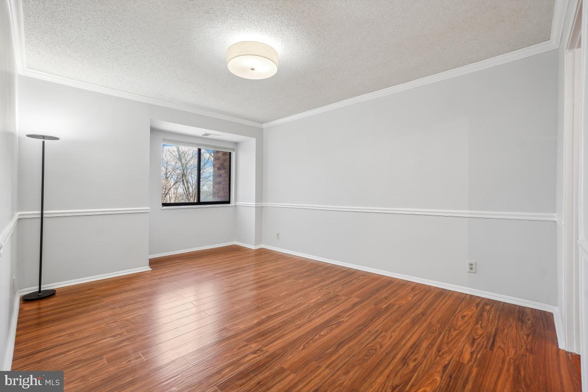 MONTEBELLO - Residential