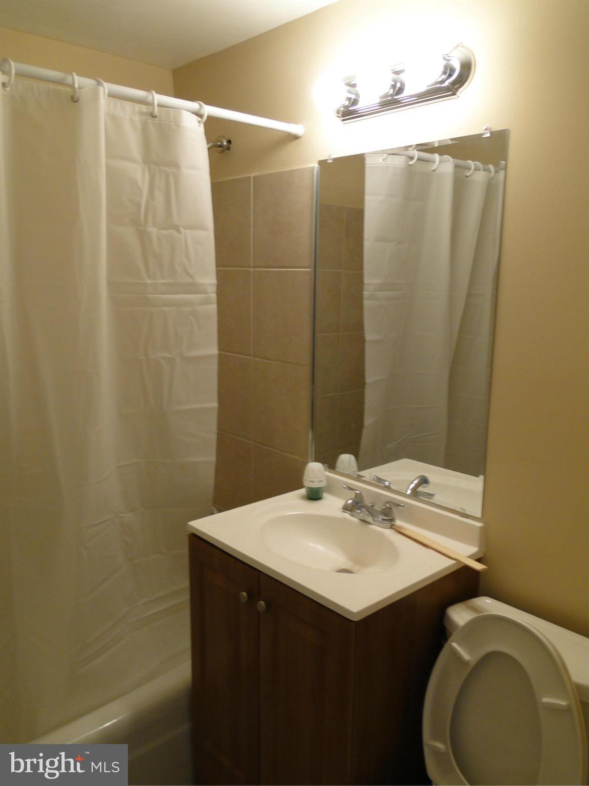 FORTY SIX HUNDRED - Residential Lease