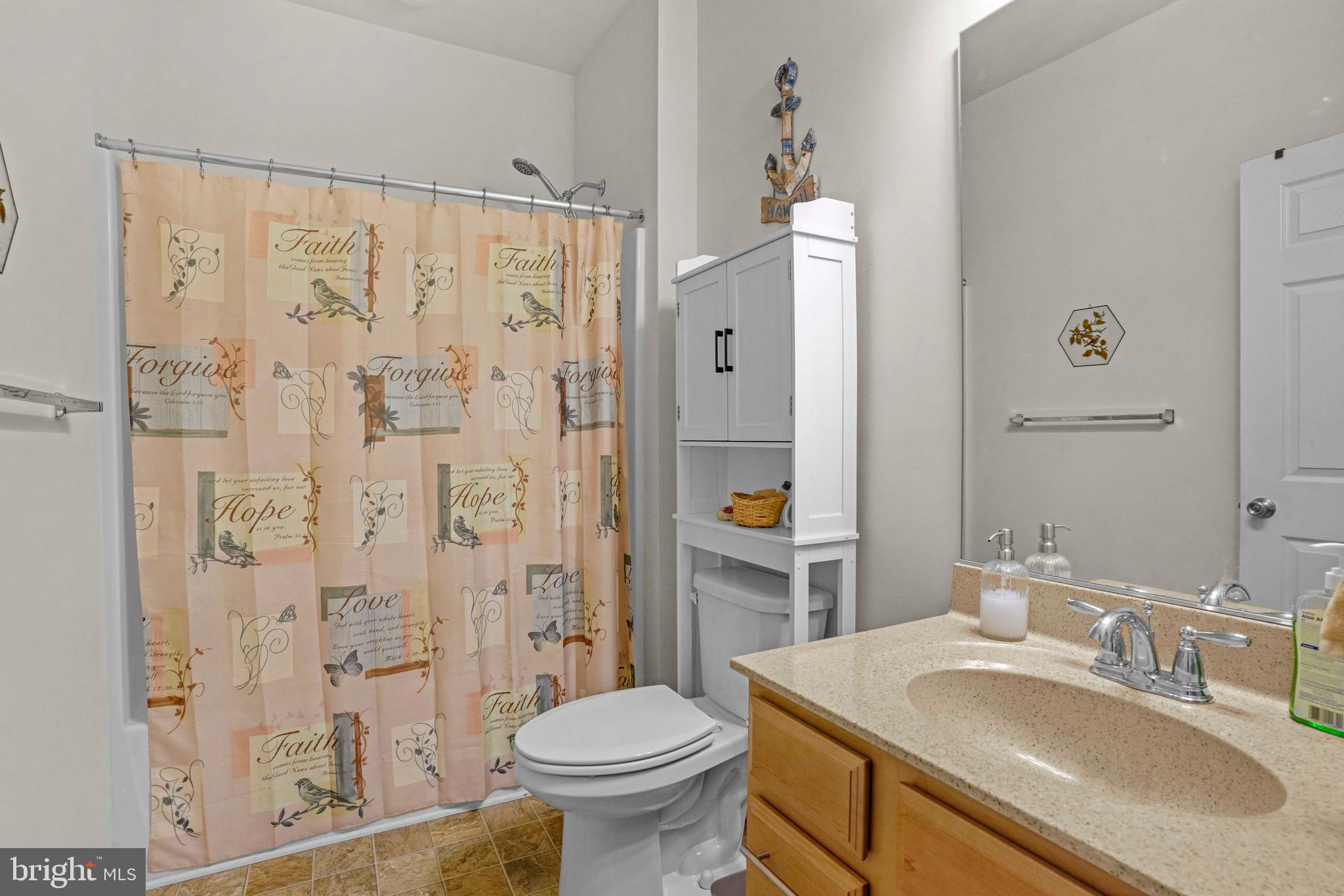 428 CREEK VIEW DR