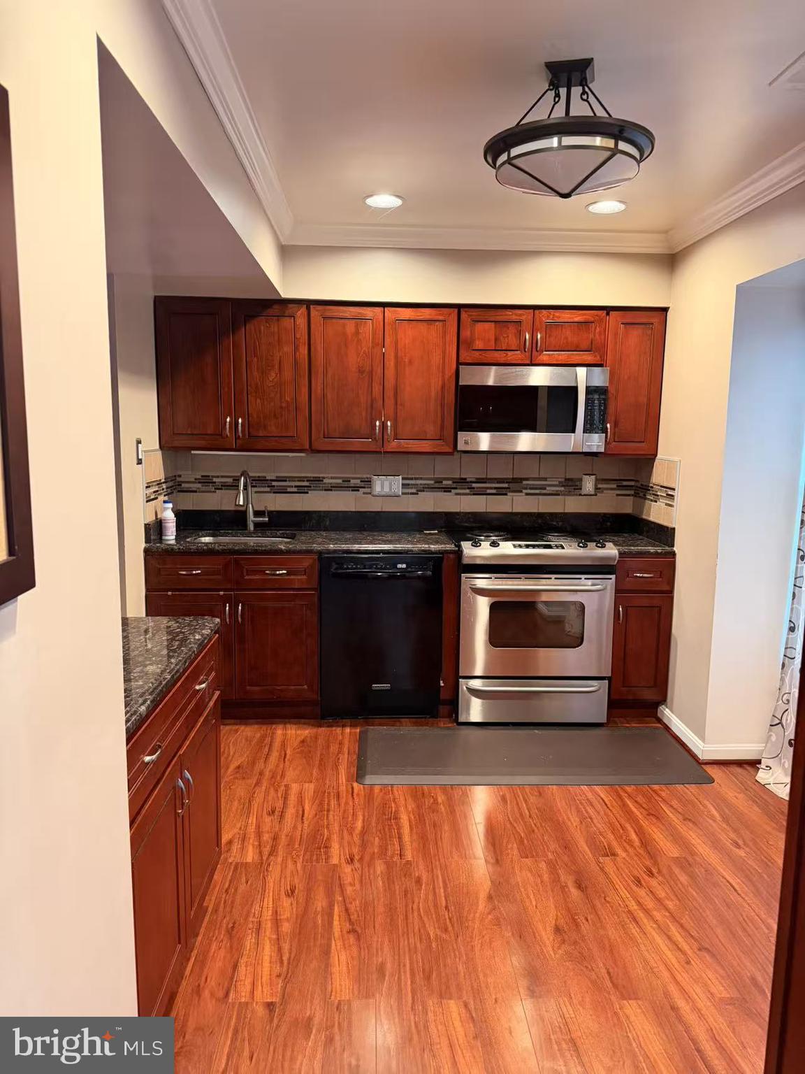 36 TALLOW COURT 2-8