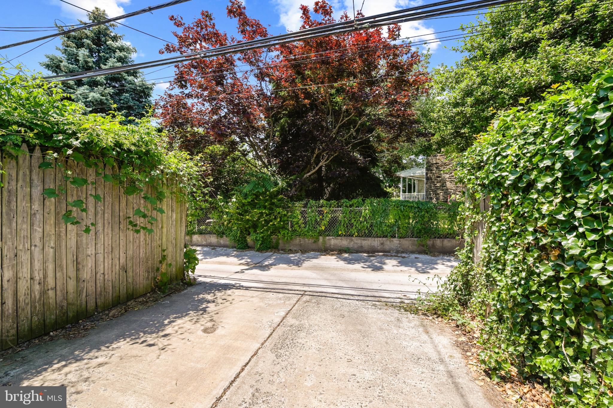 HAMPDEN HISTORIC DISTRICT - Residential Lease