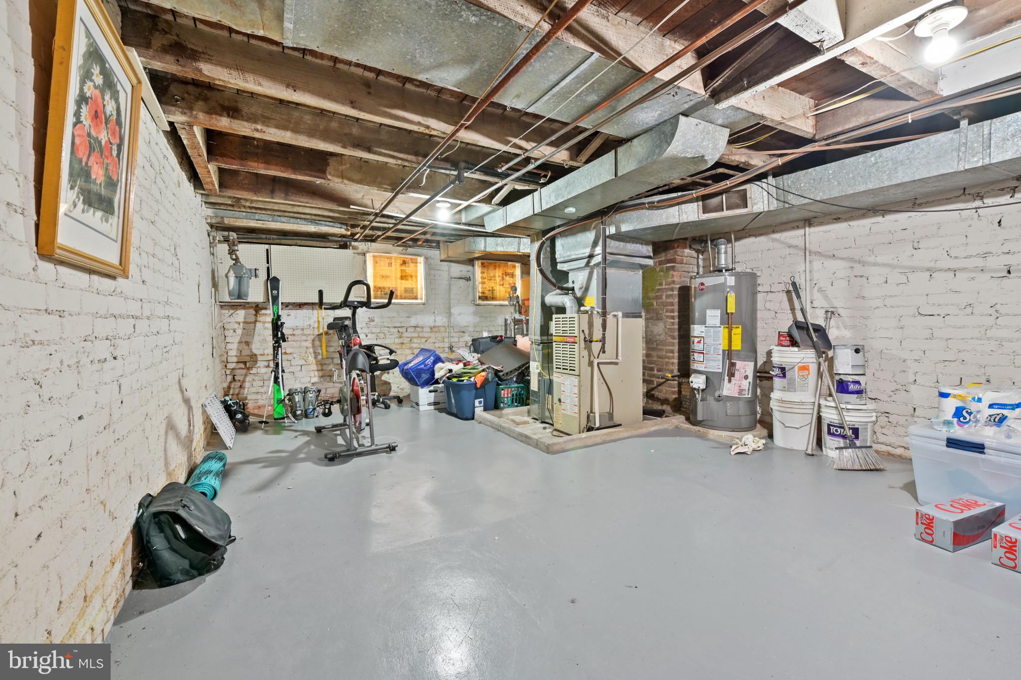 HAMPDEN HISTORIC DISTRICT - Residential Lease