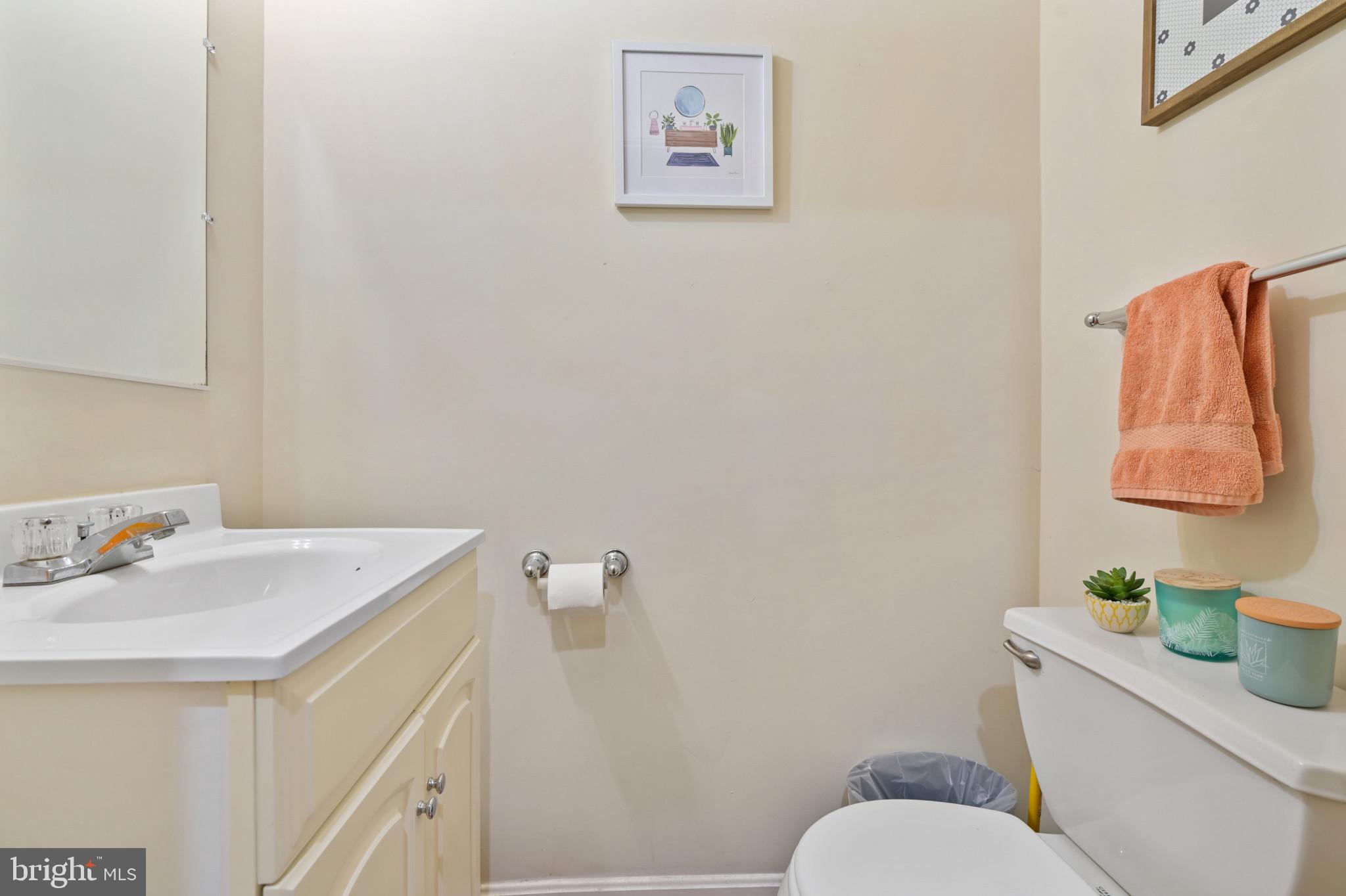 HAMPDEN HISTORIC DISTRICT - Residential Lease