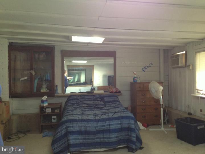 CASTOR GARDENS - Commercial Sale