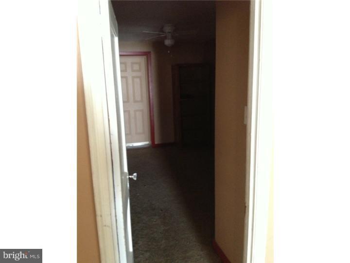 CASTOR GARDENS - Commercial Sale