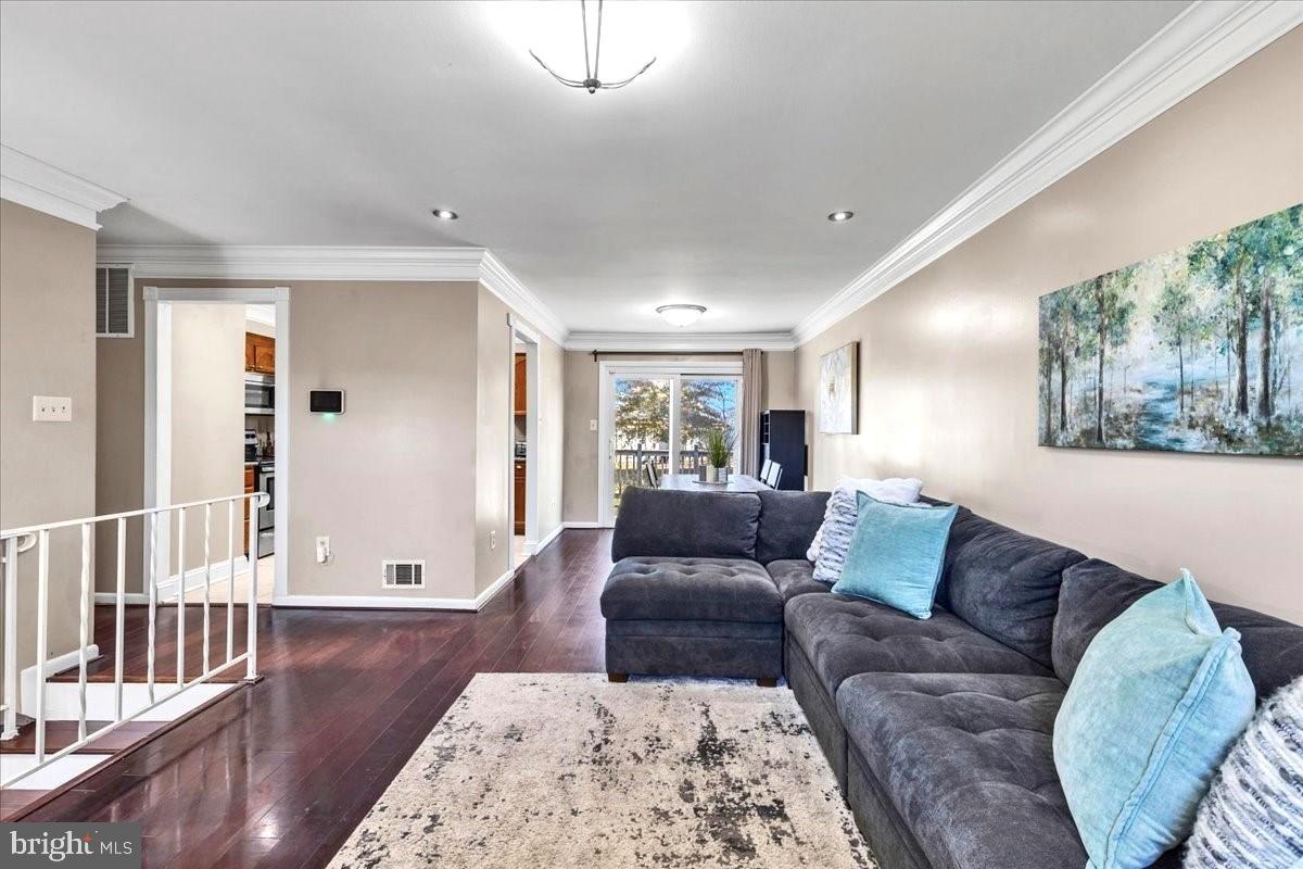 FOX RUN - Residential