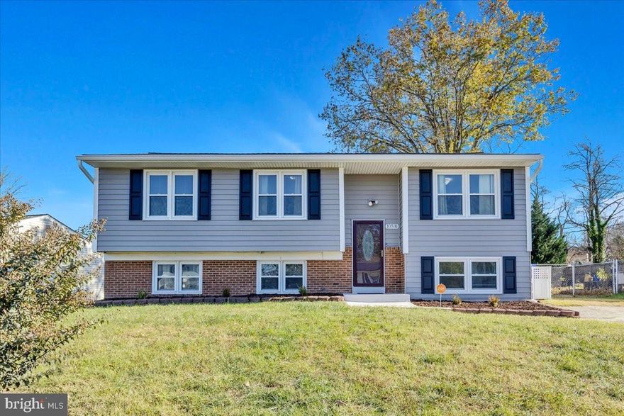 Move-in ready! You are going to love this well cared for, 4-bedroom 3 full bathroom home in Fox Run, located in the North Point school district! When entering you are greeted by tons of natural light from the large window in the living room and glass slider in the dining room, which allows for easy BBQing on the deck. 

Beautiful kitchen with upgraded counter-tops, stainless steel appliances, and plenty of cabinet space. 3 spacious bedrooms with 2 full bathrooms complete this level. 

The lower level has been reimagined with a new Primary suite that includes a 4th full bathroom with upgraded tile work, and a huge walk-in closet. 

On the other side is a large recreation room for entertaining or relaxing, and the laundry room. Enjoy the outdoors with a massive, fenced, level rear yard, great for humans and furry family members.  

Recent upgrades include NEW windows, New siding AND New Roof!
Truly a must see!