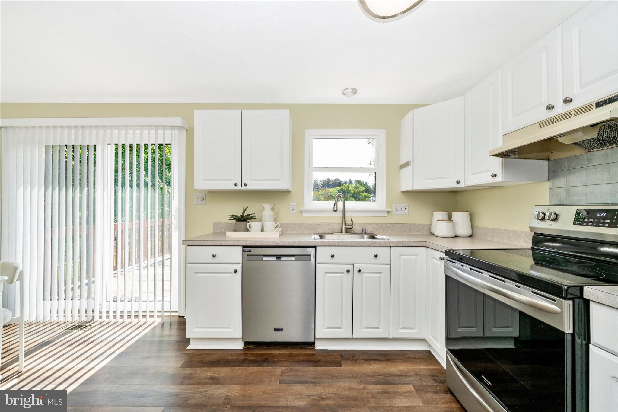 NEW CUT FARMS - Residential