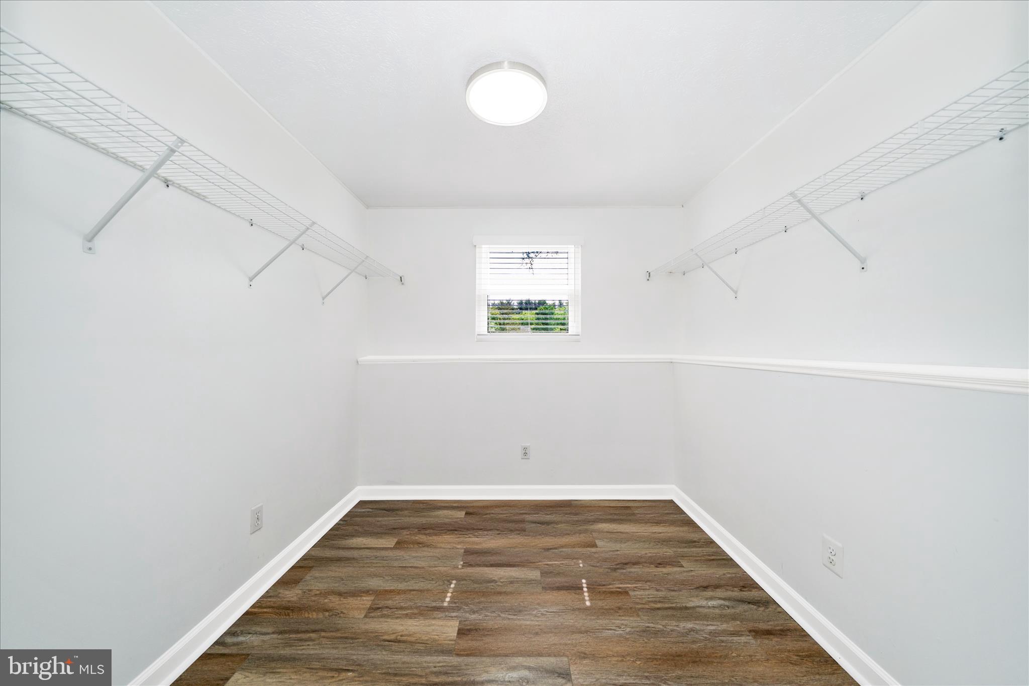 NEW CUT FARMS - Residential