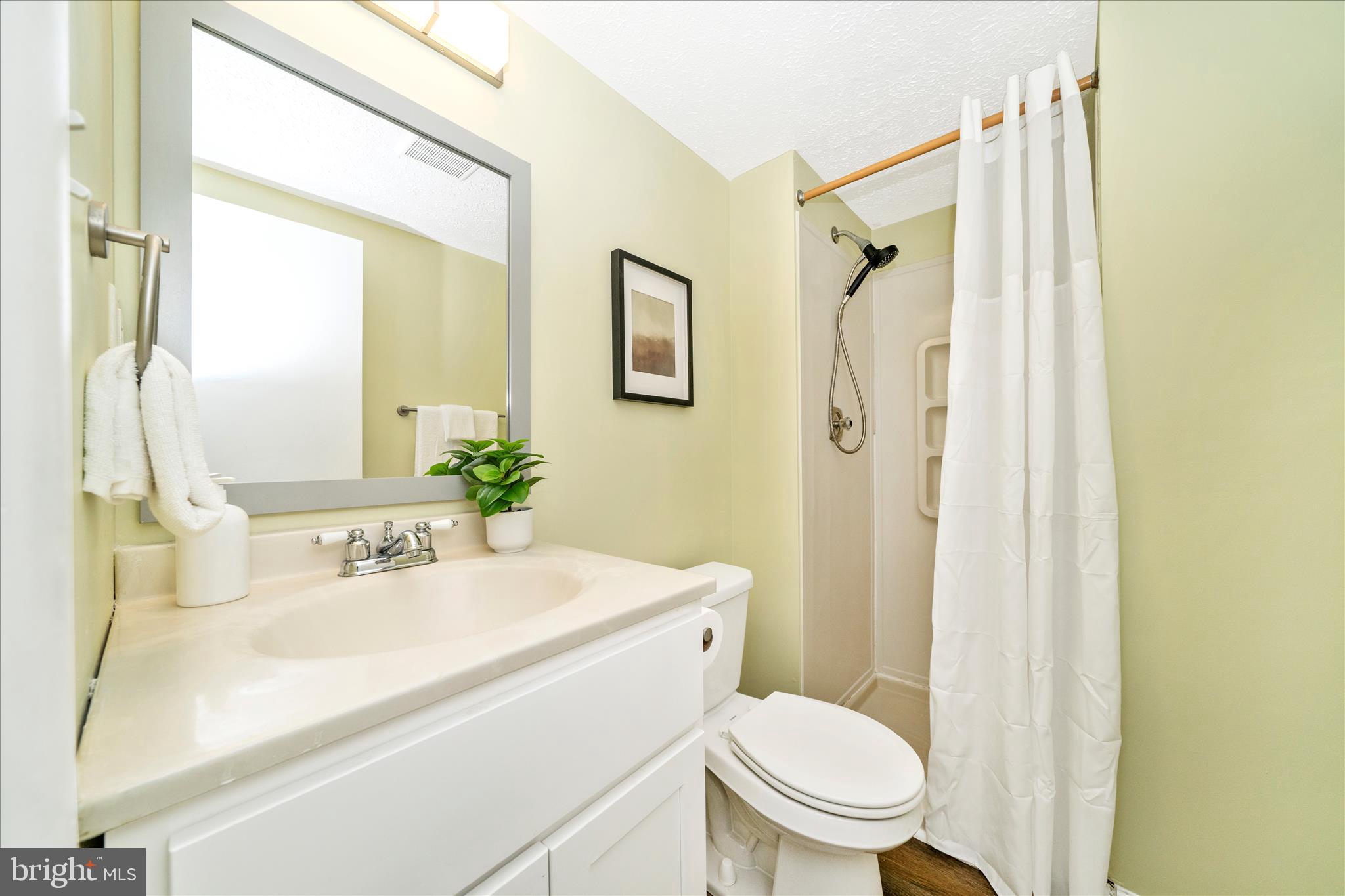 NEW CUT FARMS - Residential