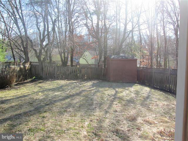 WHISPERING WOODS - Residential