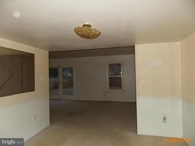 WHISPERING WOODS - Residential