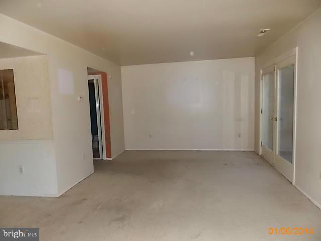 WHISPERING WOODS - Residential