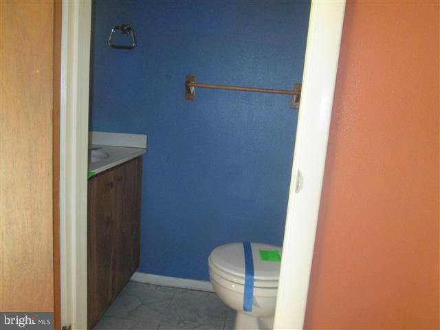 WHISPERING WOODS - Residential