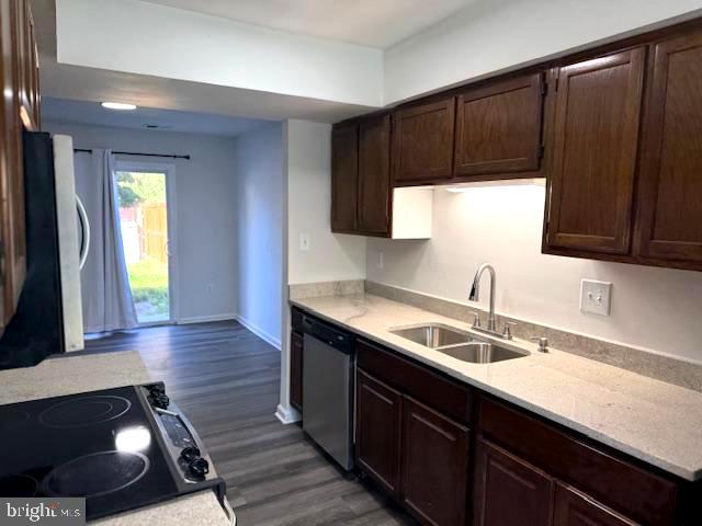 CLOVERLEAF TOWNHOUSES - Residential Lease