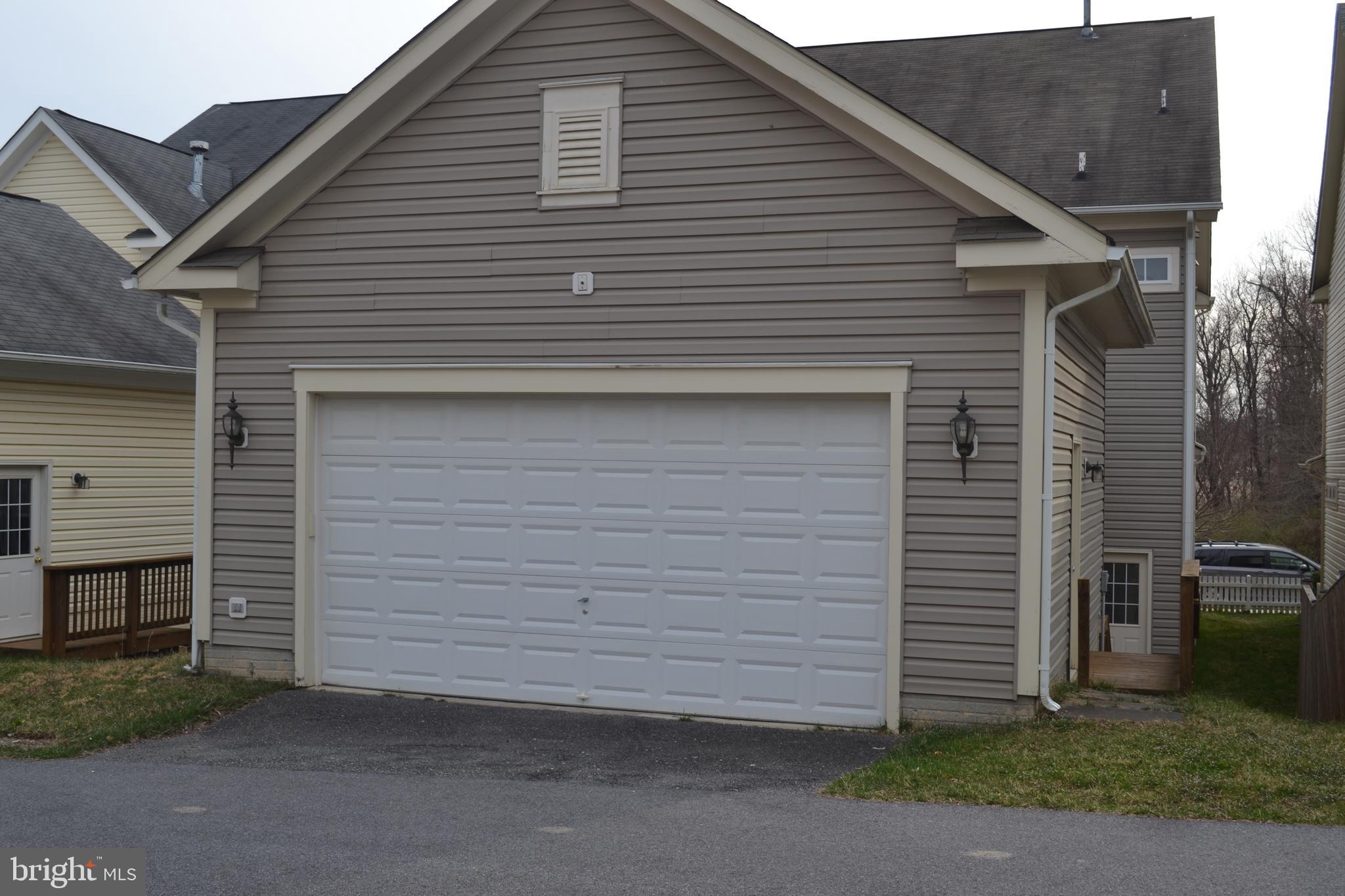 CLARKSBURG TOWN CENTER - Residential Lease