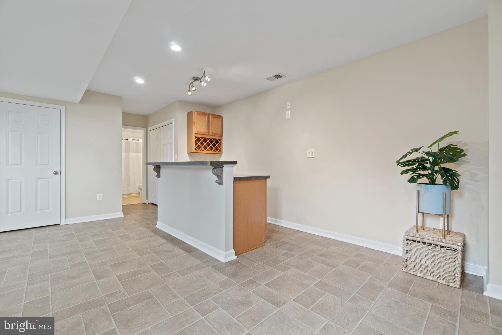 ASHTON HEIGHTS - Residential