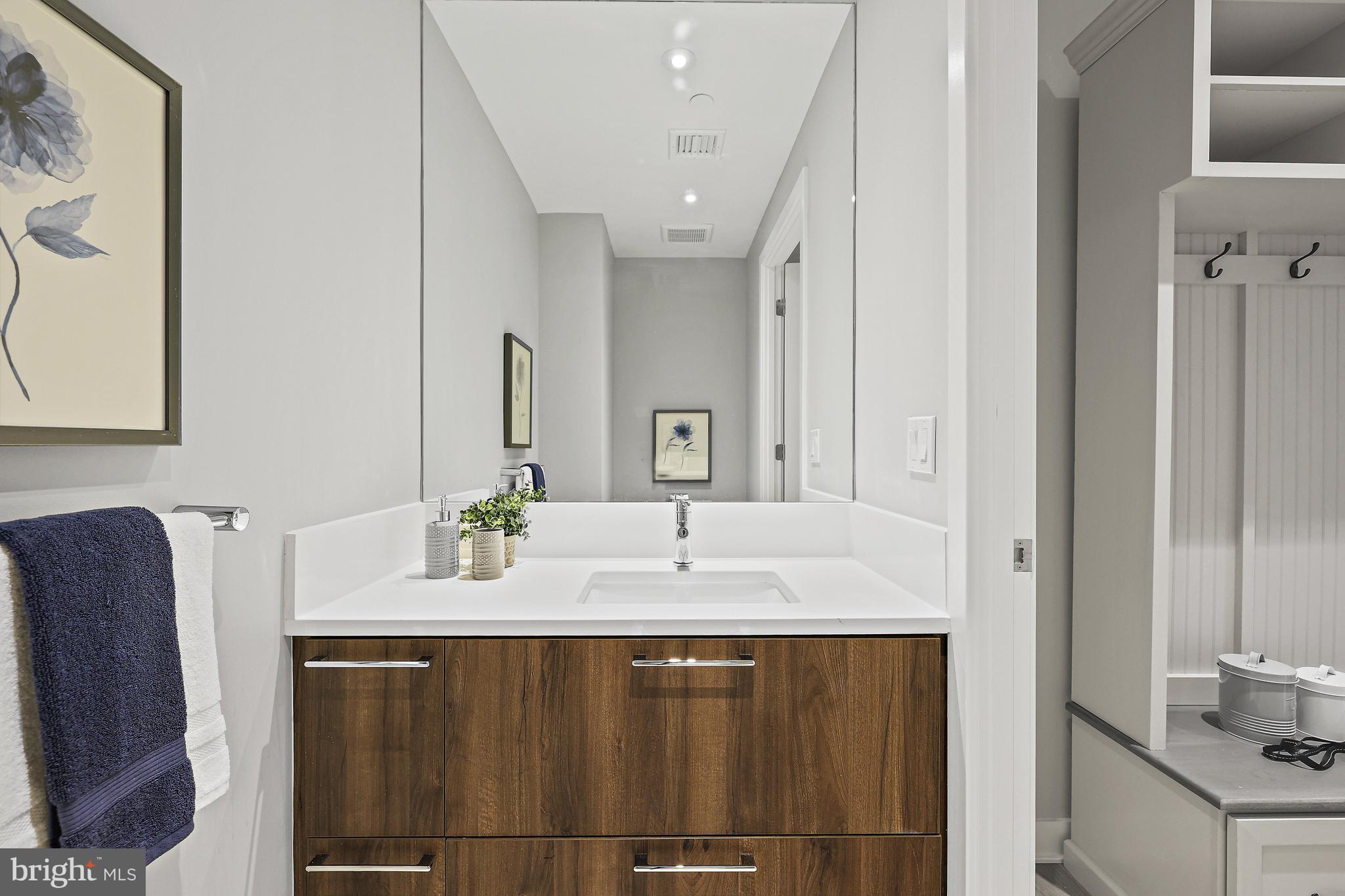 THE VERSE CONDO - Residential