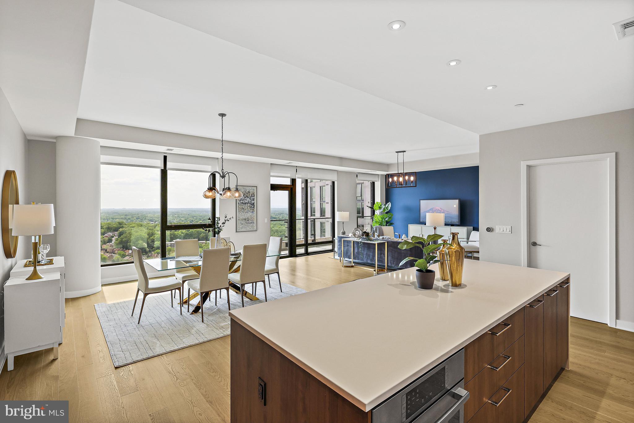 THE VERSE CONDO - Residential