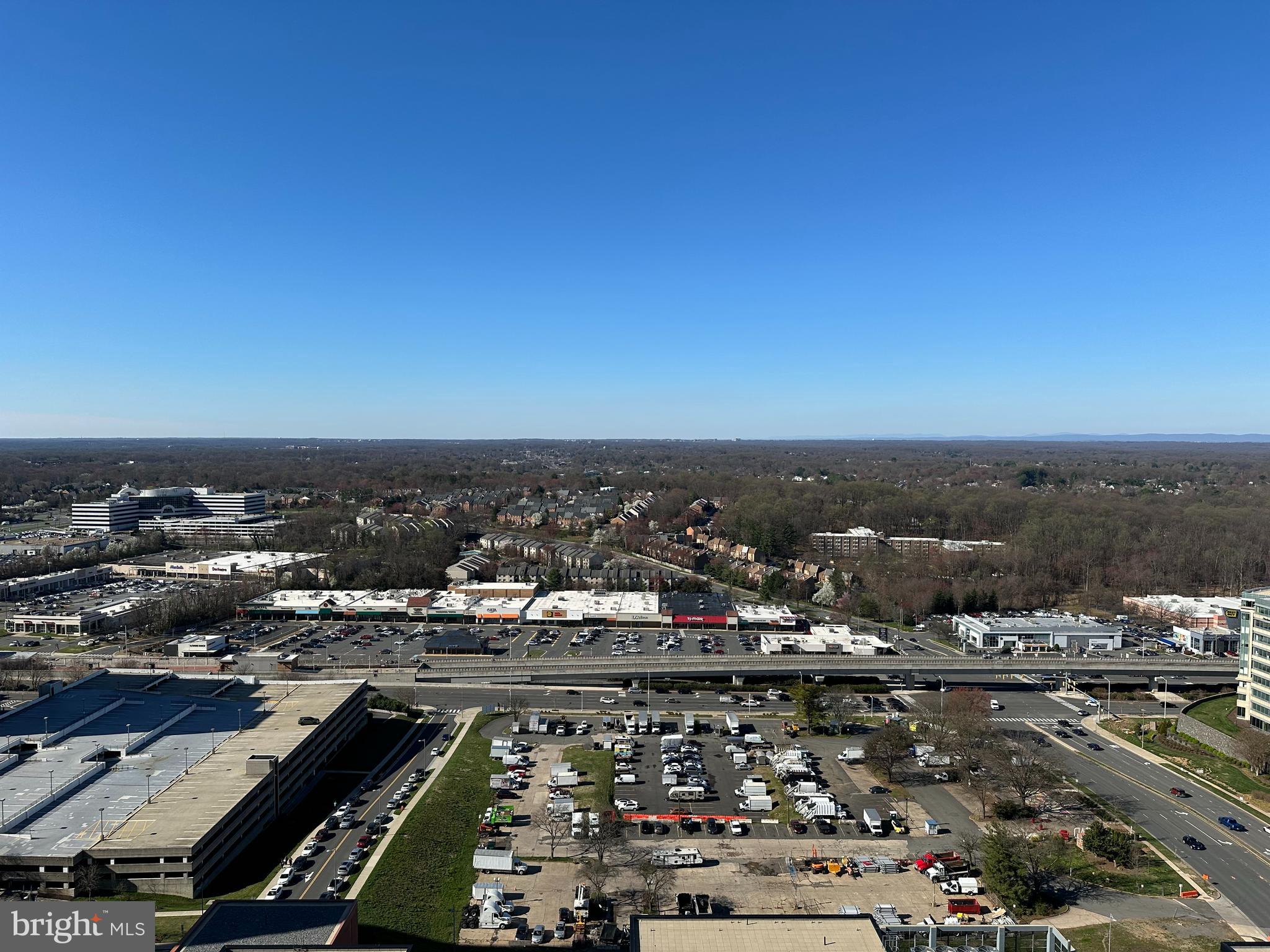 THE VERSE CONDO - Residential