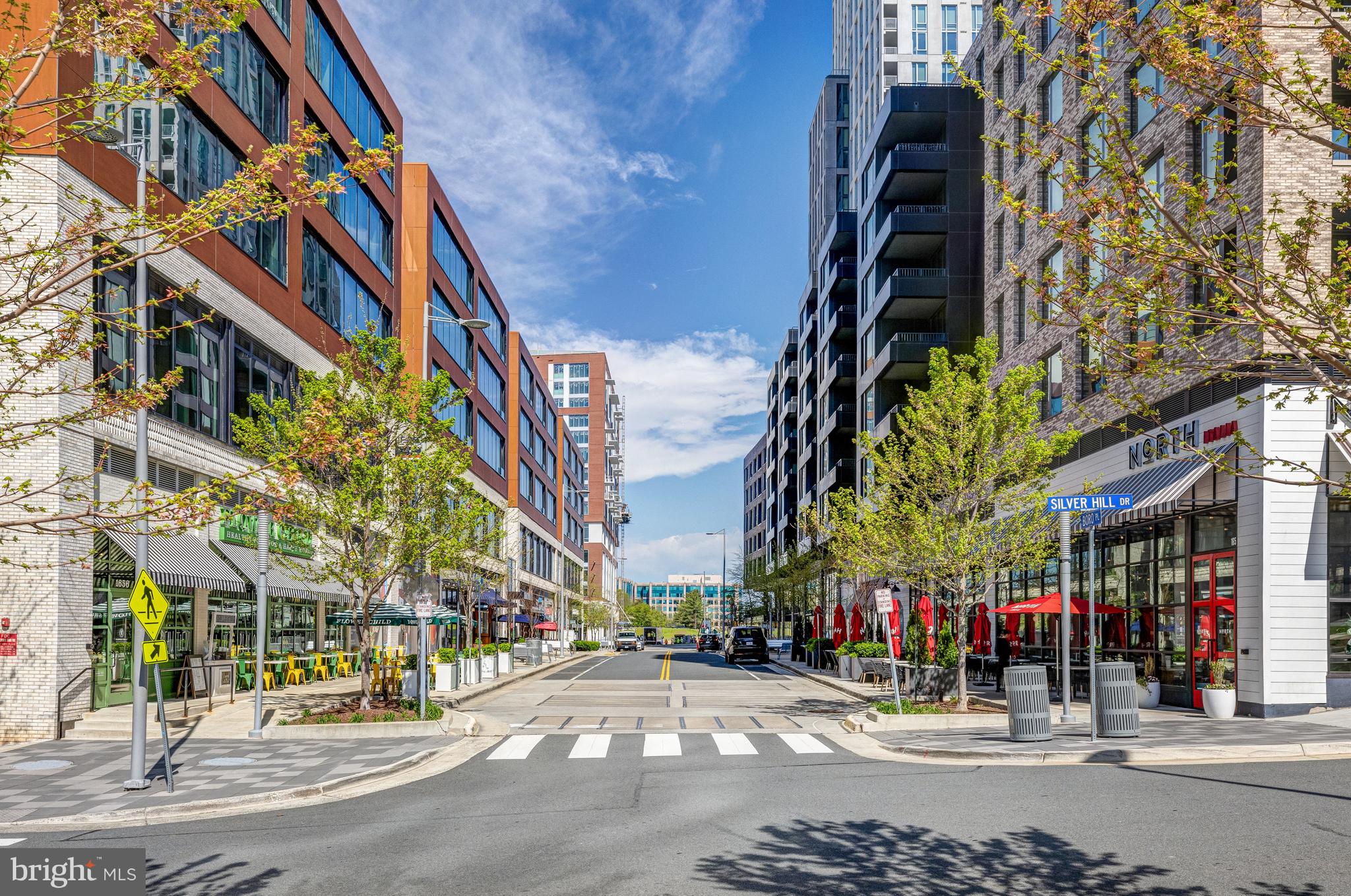 THE VERSE CONDO - Residential