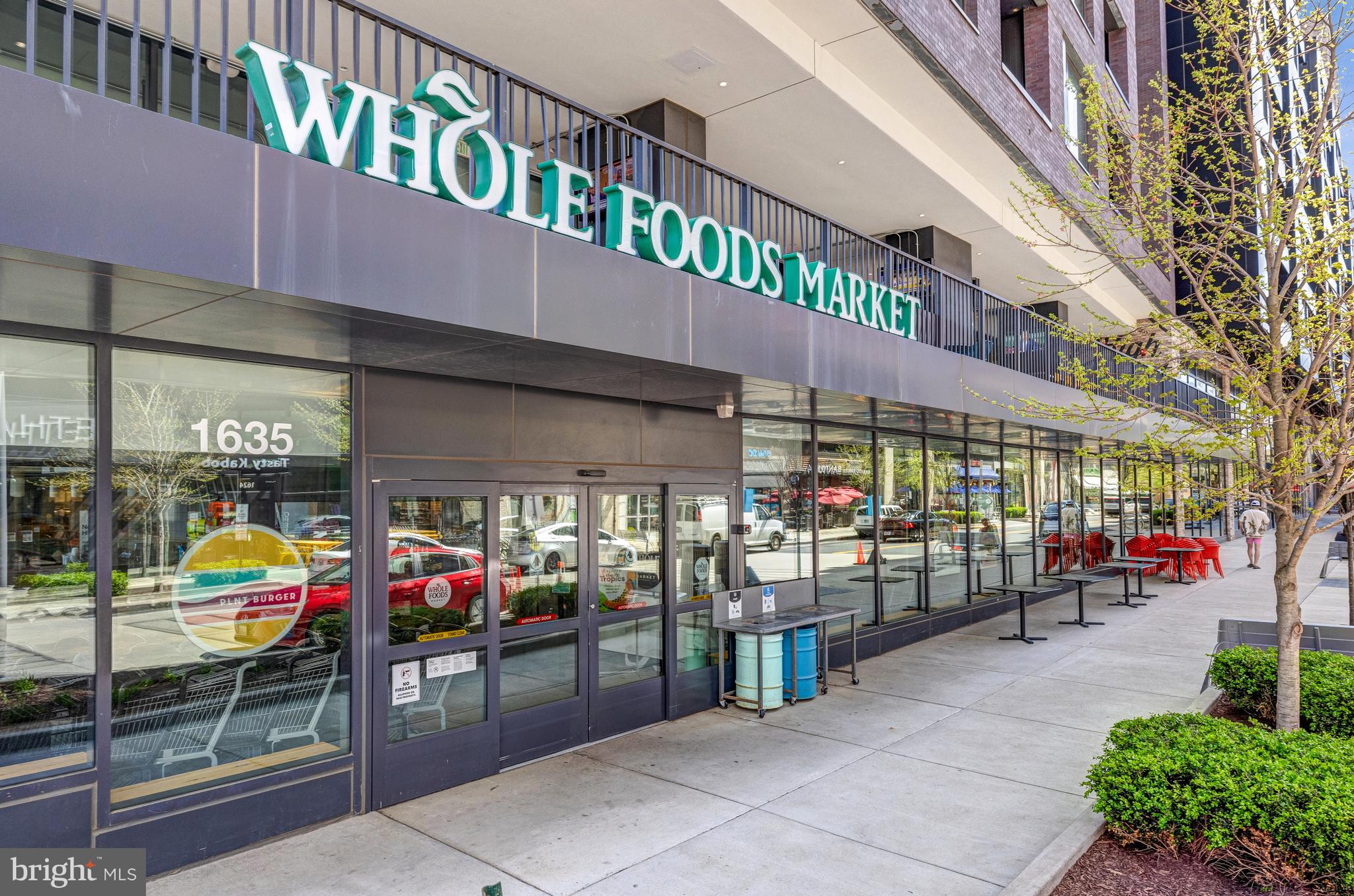 THE VERSE CONDO - Residential