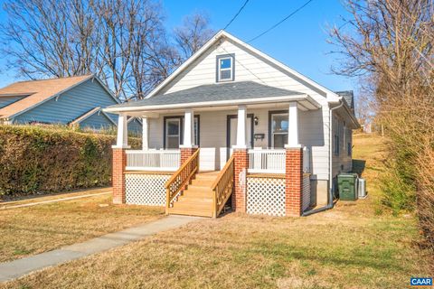 2015 W BEVERLEY ST STAUNTON VA 24401