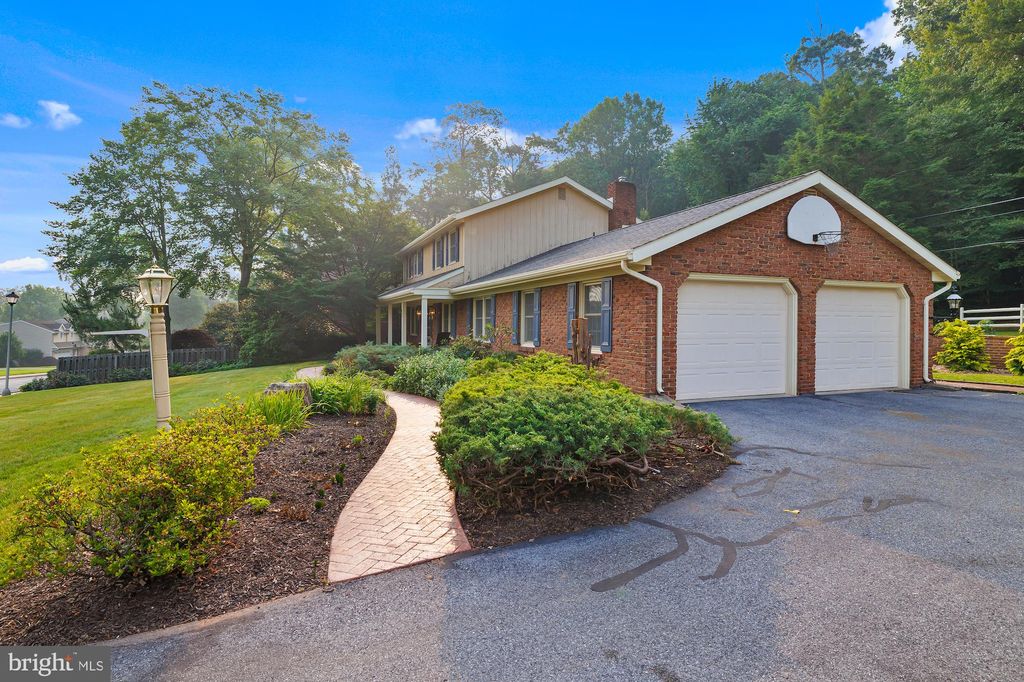 Photo of 885 N Maple Street, Ephrata, PA 17522 (MLS # PALA2052646)