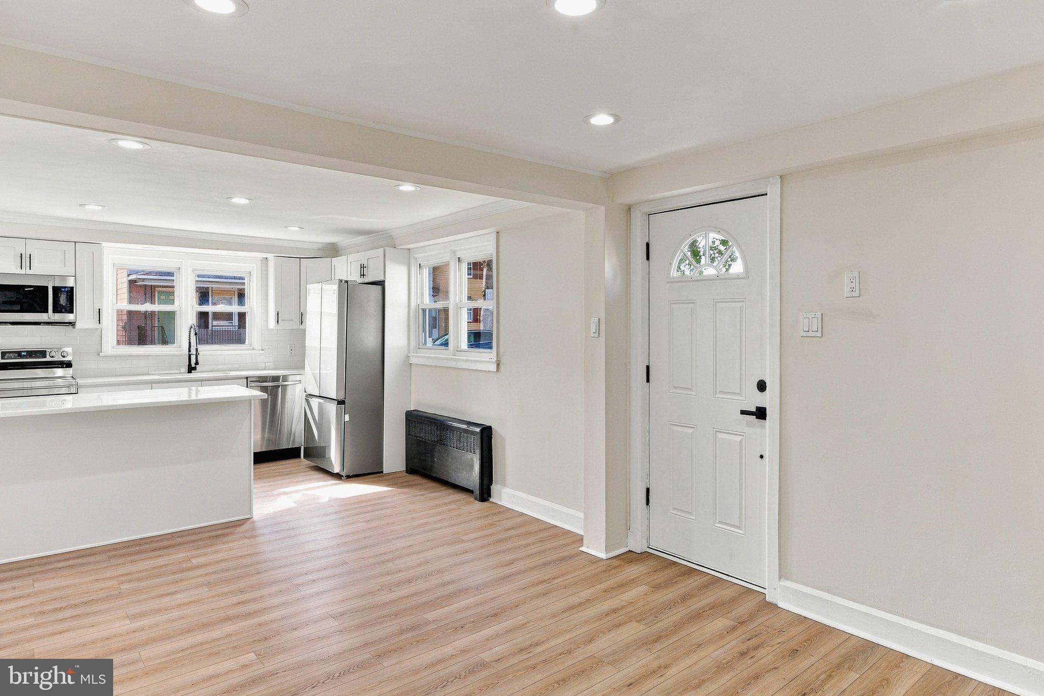 17 W WOOD STREET