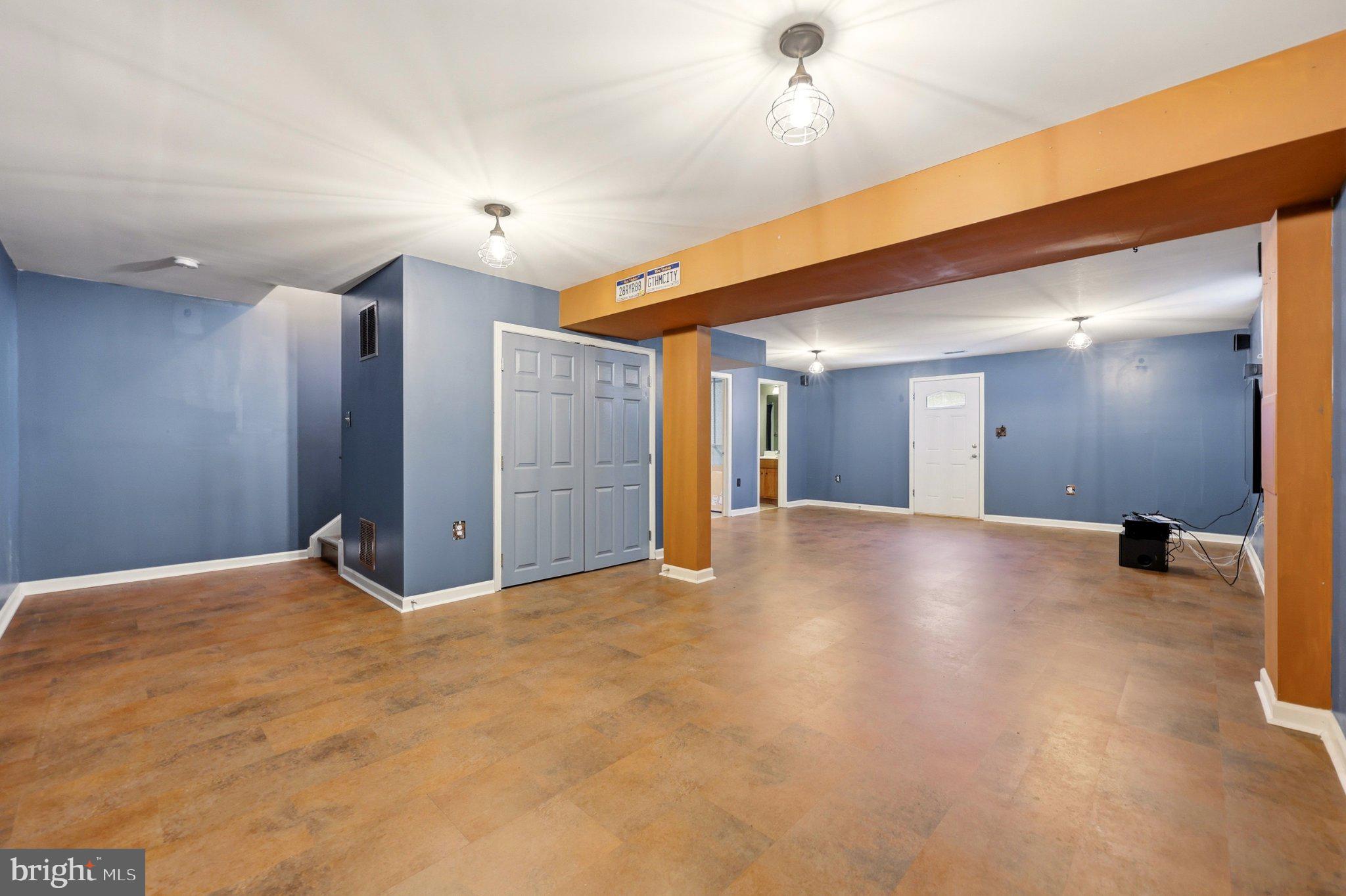 MCCAULEY CROSSING - Residential