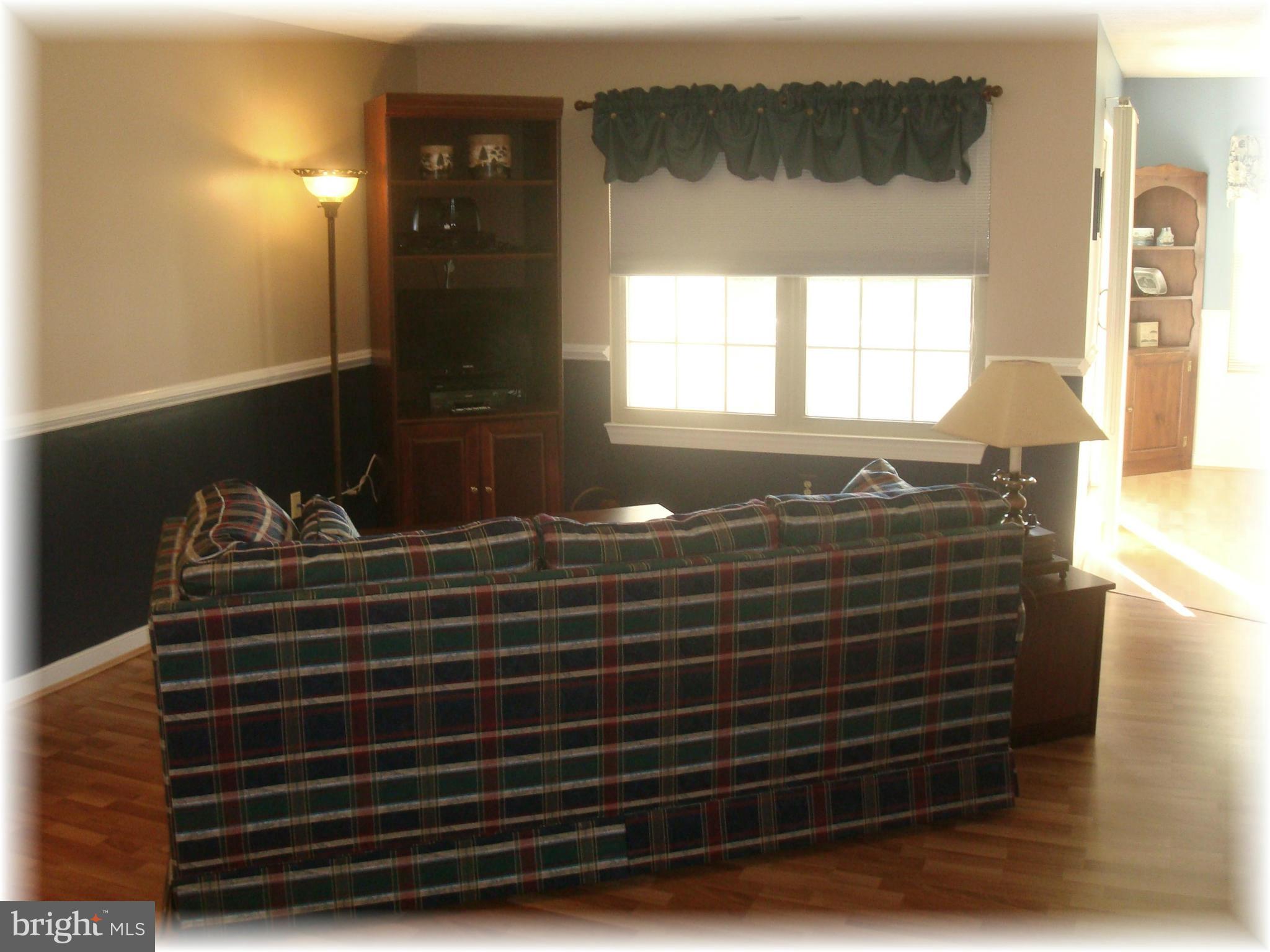 POND CONDOMINIUMS - Residential