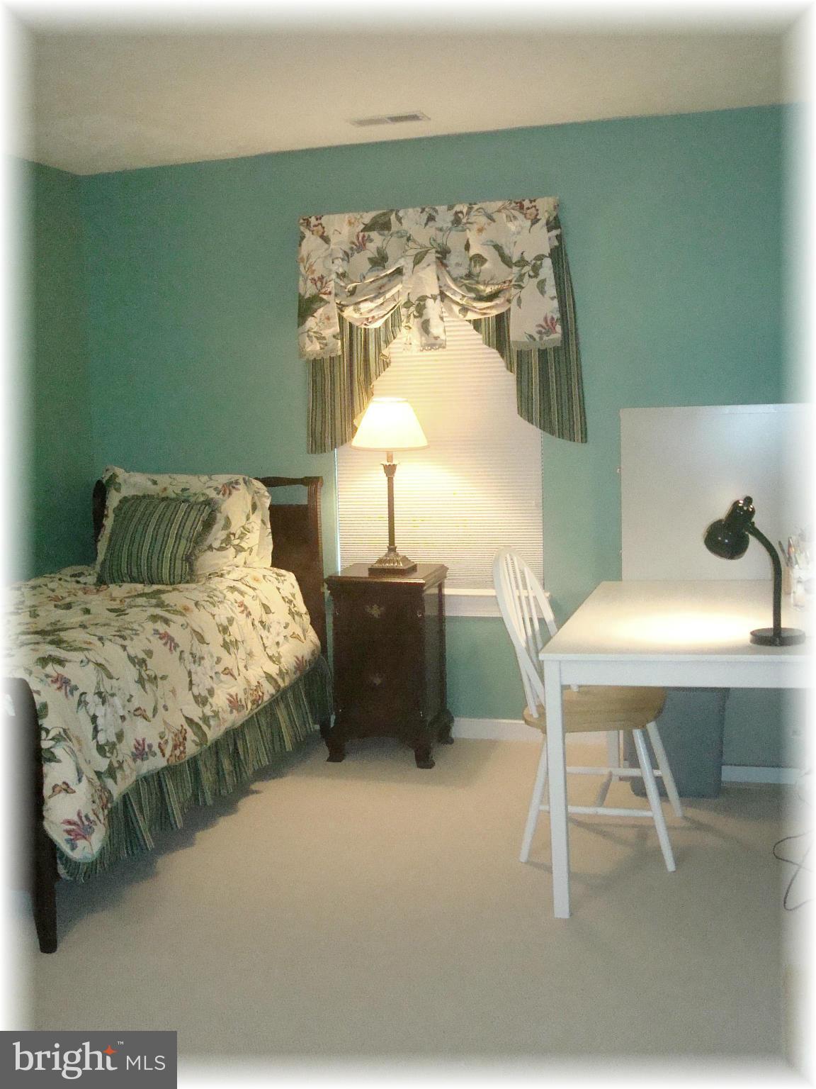 POND CONDOMINIUMS - Residential